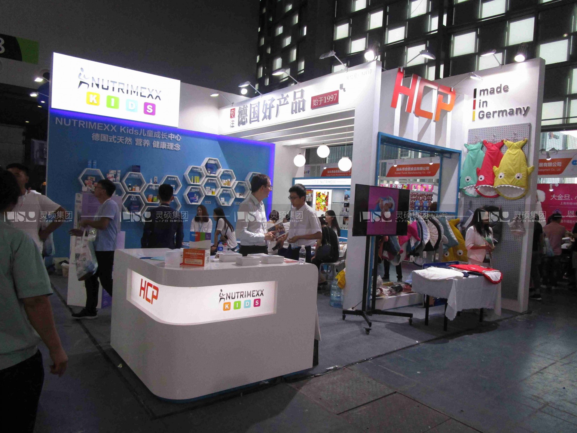 德?tīng)柮?18年上海展會(huì)展臺(tái)設(shè)計(jì)案例