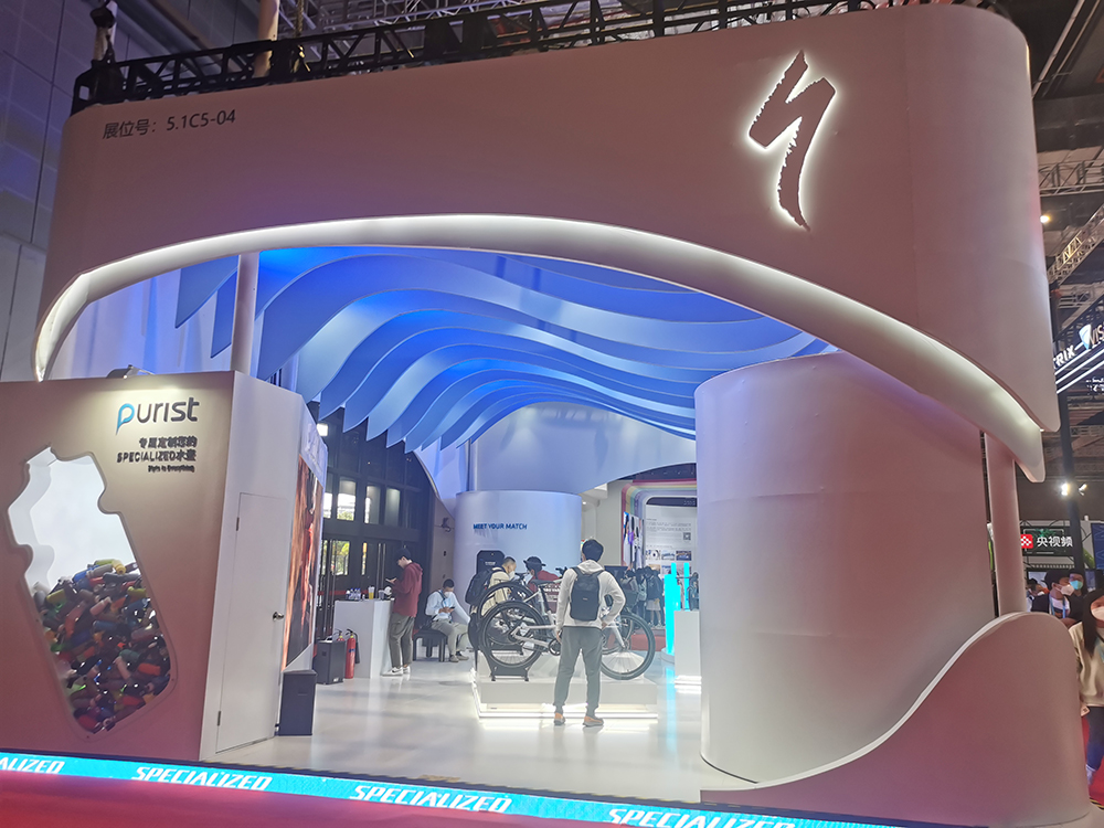 上海展會展臺設計搭建案例-SPECIALIZED閃電