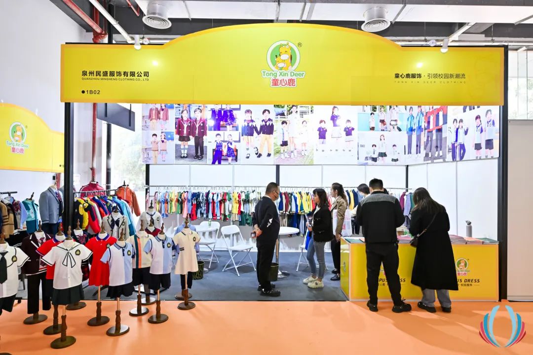 童心鹿.jpg 童心鹿.jpg