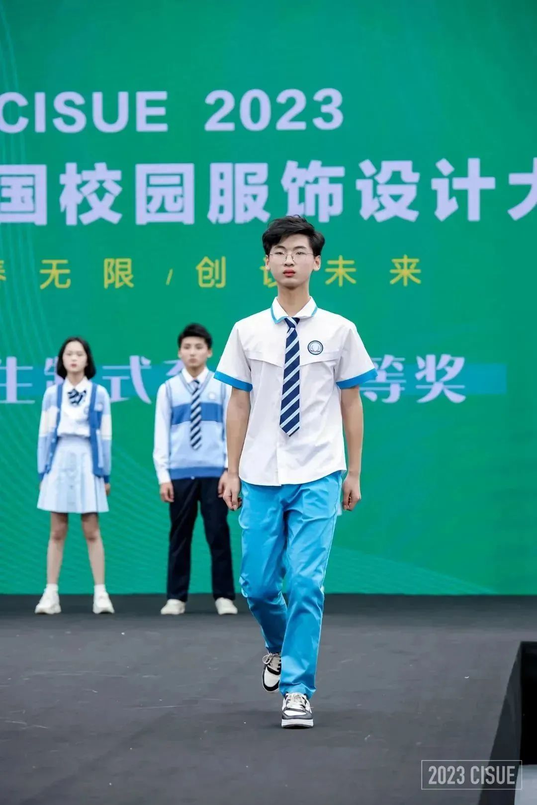 16013042.jpg 16013042.jpg